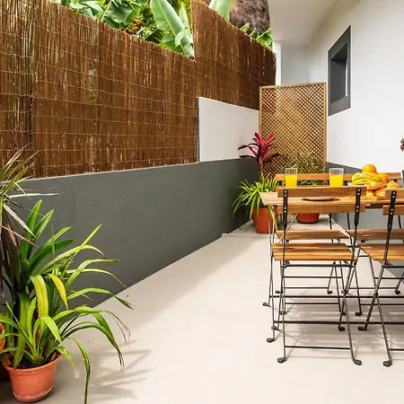 Lägenhet Modern Tropical Hideaway By Elysian